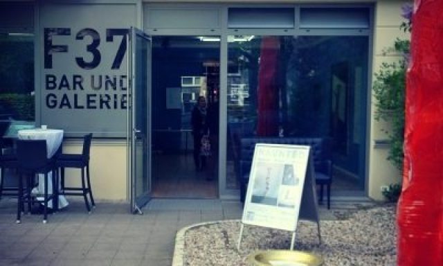 F 37 Bar und Galerie (closed)