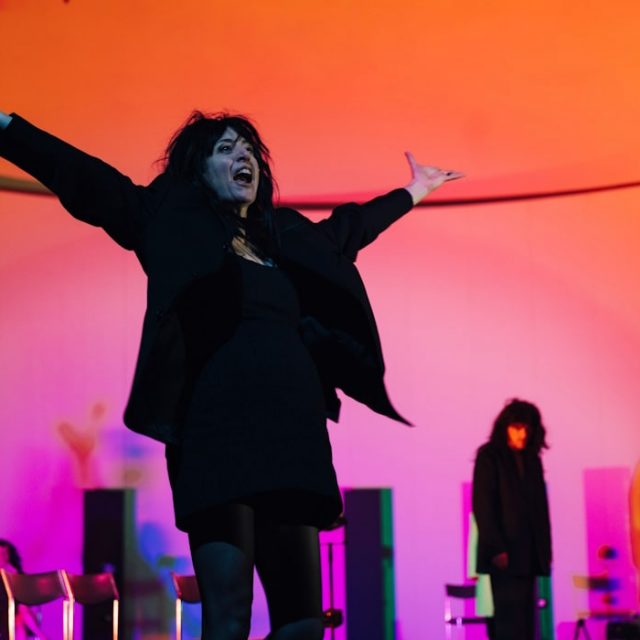 NEWS ++ Die Marquise von O. und – Nach Heinrich von Kleist – Deutsches Theater (Berlin) | 25.10., 02.11., 08.11., 22.11., 25.11.2025 + 01.01.2026