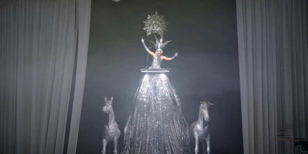 NEWS: Deutsche Oper: Advent calendar in the foyer, Schneekönigin + Highlights in December 2021