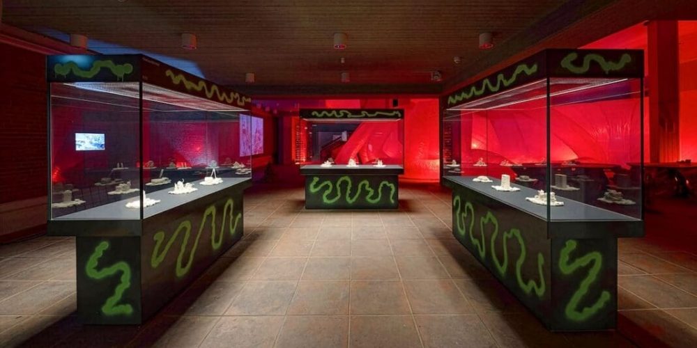 NEWS ++ Jerszy Seymour: Mutuogenesis – Kunstgewerbemuseum | 05.03.–03.05.2026