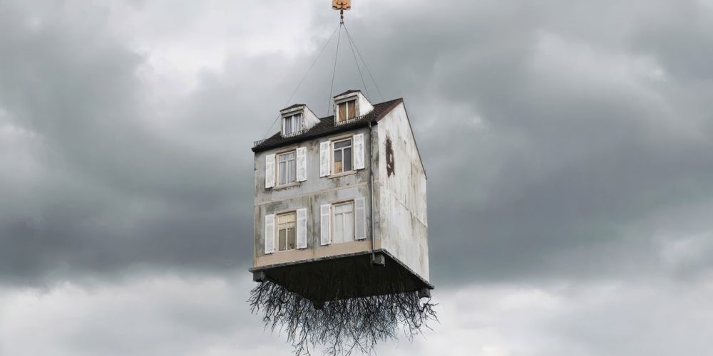 NEWS ++ Leandro Erlich – SCHWERELOS – Kunstmuseum Wolfsburg | 12.10.-13.07.2025