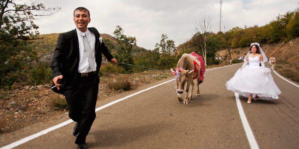 NEWS ++ 100 + 10 – Armenian Allegories – Maxim Gorki Theater | 24.04.-31.05.2025