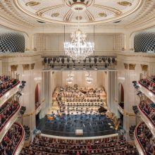 NEWS ++ Berlin Bühnen lädt zum vierten Studi & Azubi Ticketmarkt im Podewil ein | 24.04.2025