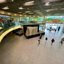 NEWS ++ Iris Schieferstein – Die Welle – Ostbahnhof Berlin | 07.06.–17.09.2025